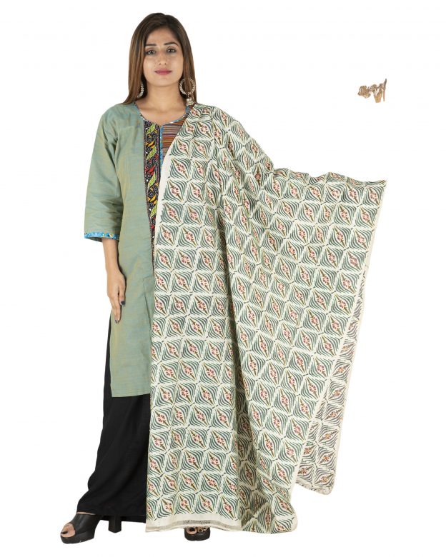 Womens Handwoven Tassar Silk Muticolour Freesize Dupatta