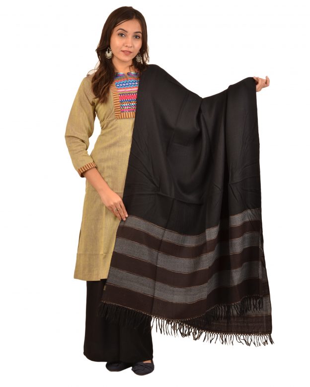 Womens Handwoven Woolen Multicolor Freesize Shawl
