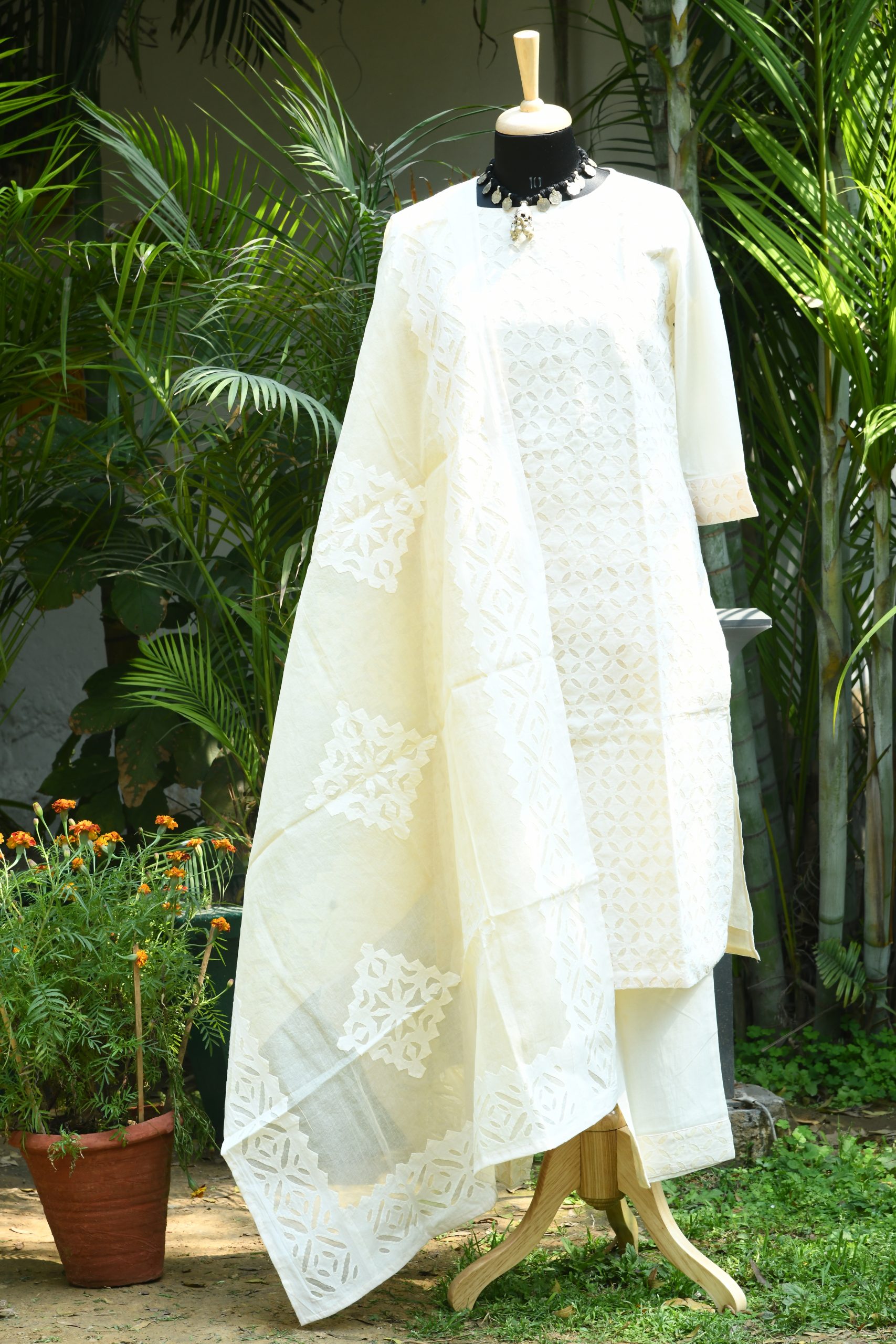 Ladies Applique Kurta With Pant and Dupatta
