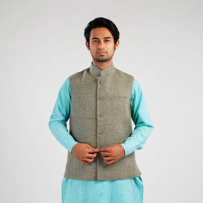 Handloom Woolen Plain Waist Coat - 38