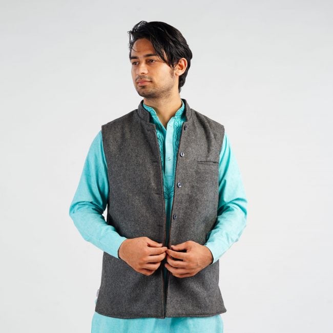 Handloom Woolen Reversible Waist Coat - 40