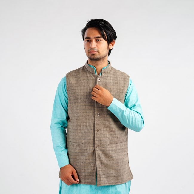 Handloom Woolen Reversible Waist Coat - 42