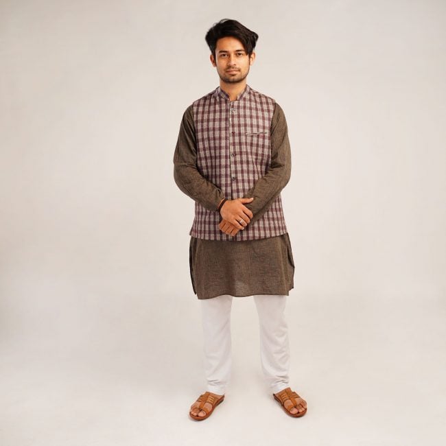 Handloom Woolen Checks Waist Coat - 38