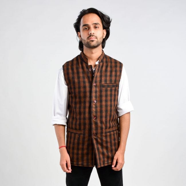 Handloom Woolen Checks Waist Coat - 36