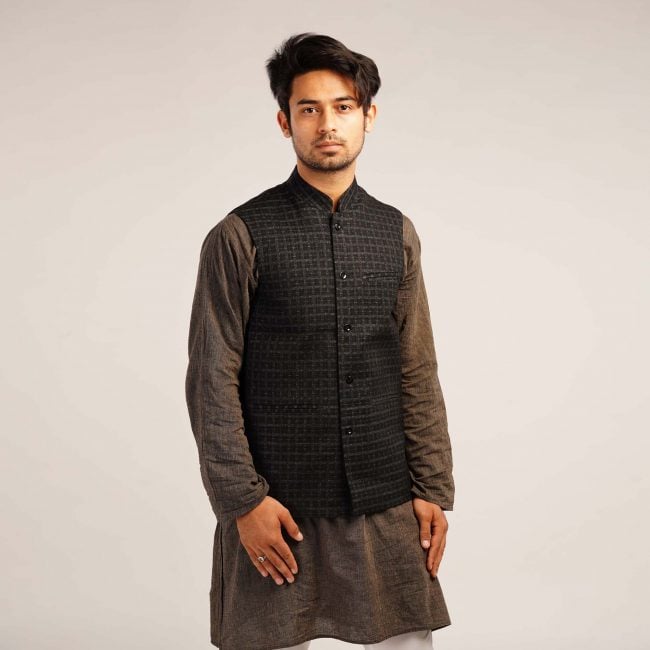 Handloom Woolen Checks Waist Coat - 38