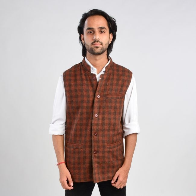 Handloom Woolen Checks Waist Coat - 38