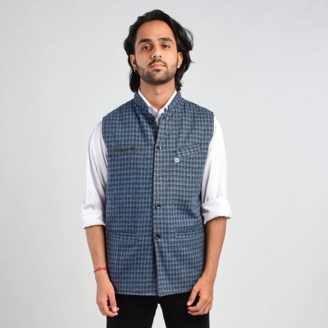 Handloom Woolen Checks Waist Coat - 40