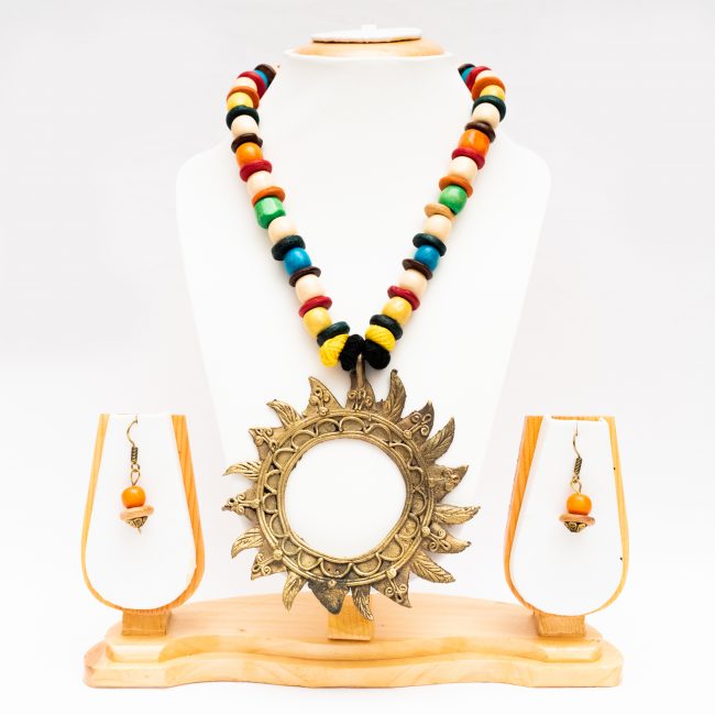 Handcrafted Necklace with Pendant and Earings