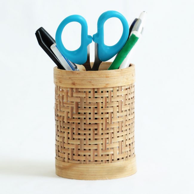 100% Handmade Penstand