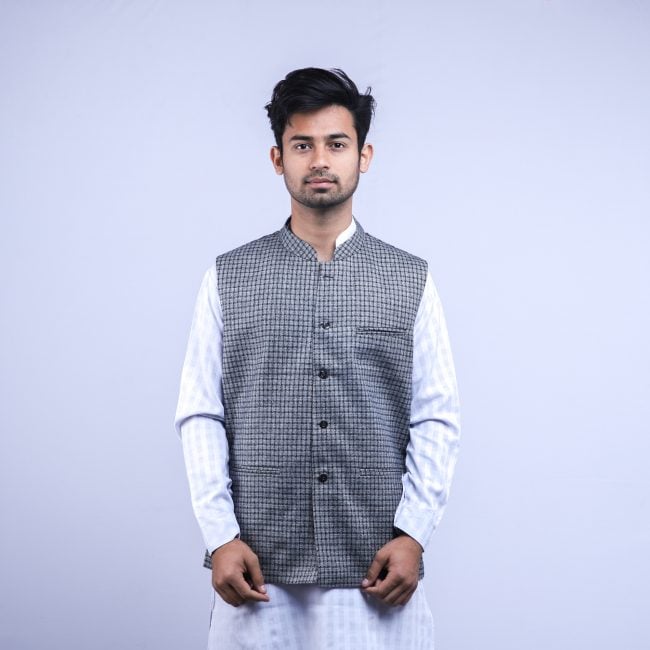 Woolen Check Black Waist Coat - 38