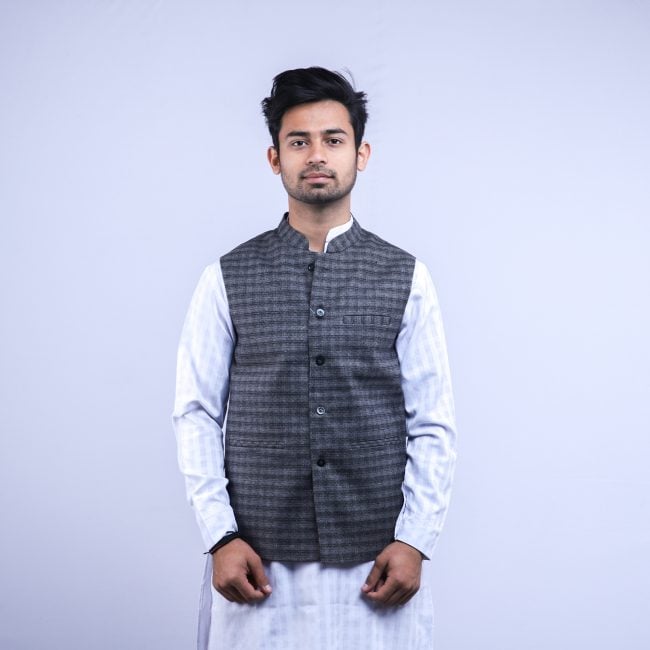 Woolen Check Black Waist Coat - 40