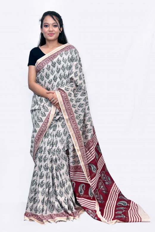 Handwoven White Cotton Silk Mix Maheshwari Bagh Print Saree