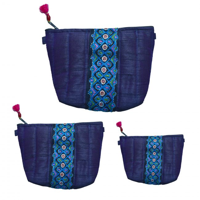 Handcrafted Cotton And Sponge Blue Travelling Kit