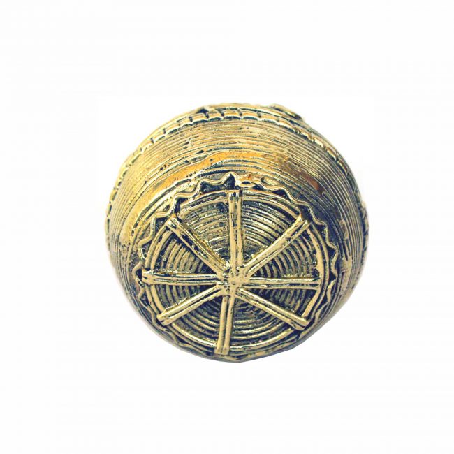 Handcrafted Metal Mano