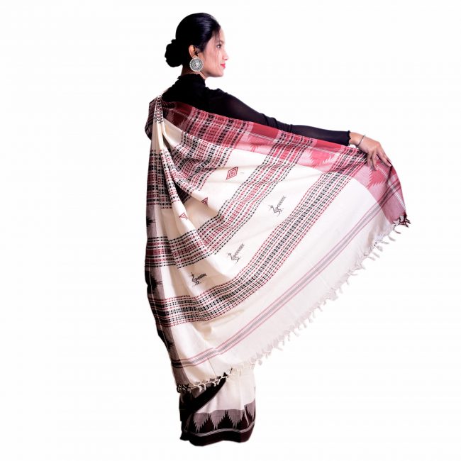 Aal Dyed hand woven Cotton Saree