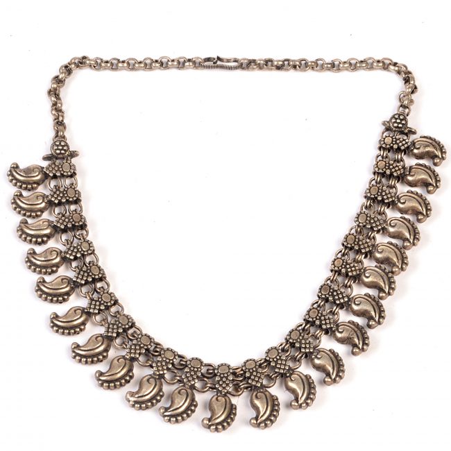 Handcrafted Metal Beads Kolabubed Necklace