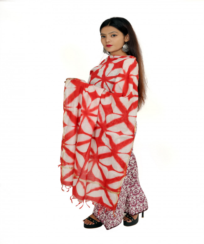 Tribes India Red White Tie And Dye Maheshwari Silk Dupatta