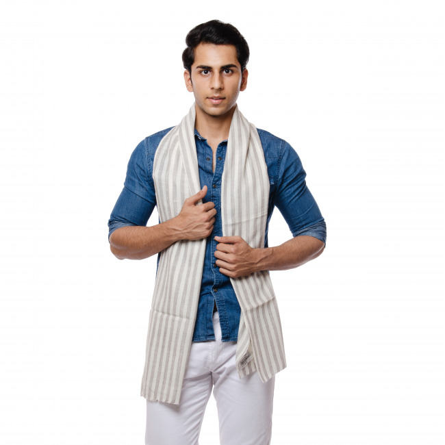 Handwoven Pure Woolen Multicolor Muffler Leh