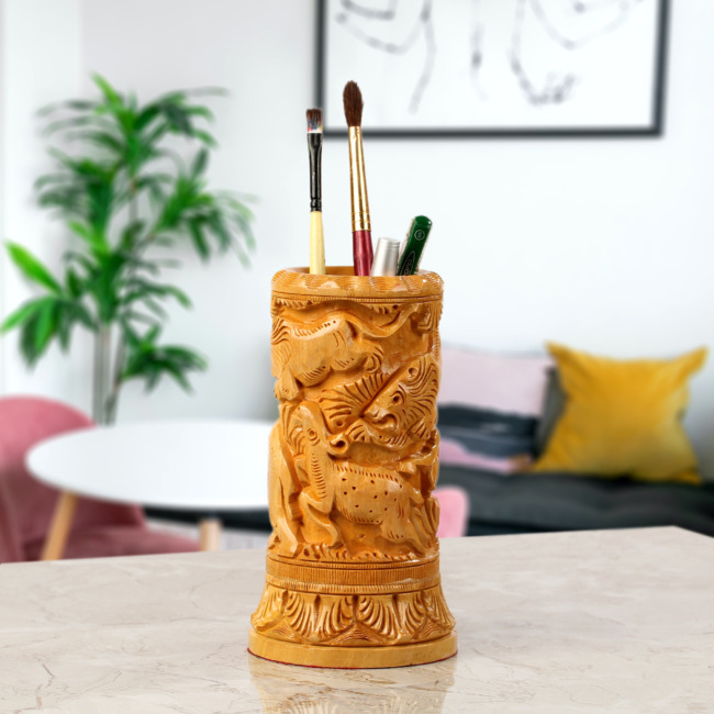 Forest Animals Wood Carving Pen stand