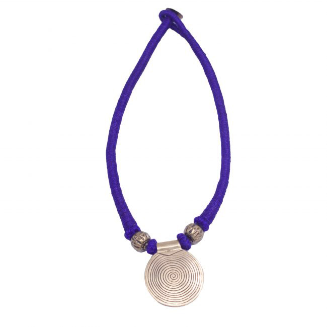 Handcrafted Stylish Metal Violet Single Thread Necklace