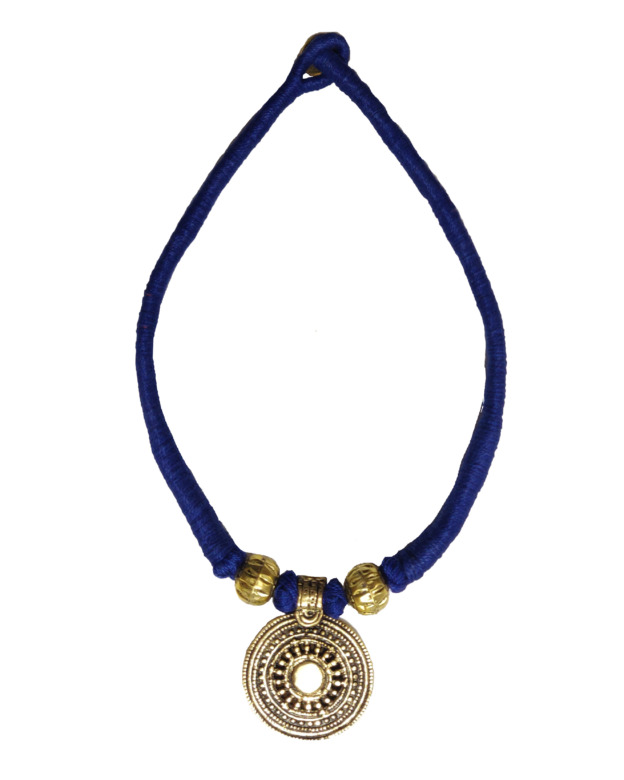 Handcrafted Stylish Metal Navy Blue Single Thread Necklace