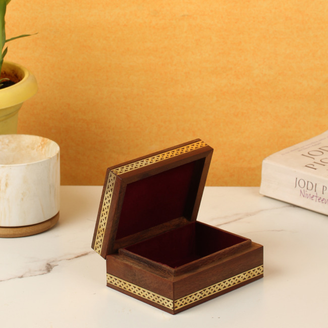 Vintage Indian Ornately Brass Inlaid Wooden Jewellery Treasure Chest Wood  Knick Knack Letter Jewelry Storage Box circa 1960-70's | European Vintage  Emporium